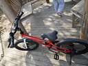 優(yōu)貝（RoyalBaby）兒童自行車(chē)5-9歲男女學(xué)生通勤鎂合金單車(chē)月亮系列 宇航員18寸紅色 曬單實(shí)拍圖
