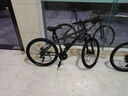 鳳凰官方旗艦店山地自行車(chē)減震男女內走線(xiàn)變速競賽青少年學(xué)生車(chē)單車(chē) 鋼架輻條輪-消光灰 26寸【建議身高160-185cm】 24速 曬單實(shí)拍圖