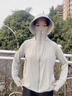 滬尚美館防曬衣女錦綸冰絲2026夏季新款戶(hù)外防紫外線(xiàn)防曬服寬松中長(cháng)款外套 升級原紗面料-加大帽檐-遠山灰 均碼 90-140斤 曬單實(shí)拍圖