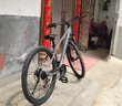 千里達26款M985ELITE山地自行車(chē)禧瑪諾21速油壓碟剎學(xué)生成人通勤單車(chē) 硯石灰- 21速 27.5*15寸 推薦:150-170cm左右 曬單實(shí)拍圖