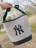 MLB官方包包手提包情侶水桶包男女斜挎單肩包生日禮物 紐約洋基隊/黑色 F 曬單實(shí)拍圖