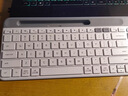 羅技（Logitech）時(shí)尚系列 K580 無(wú)線(xiàn)藍牙鍵盤(pán) 辦公鍵盤(pán) 便攜超薄 筆記本鍵盤(pán) 平板鍵盤(pán) 芍藥白 101鍵 曬單實(shí)拍圖