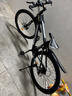 金武端自行車(chē)成人山地車(chē)公路賽車(chē)單車(chē)騎行變速超輕越野中學(xué)生初中青少年 頂配版-輻條輪-黑白色 26寸21速 曬單實(shí)拍圖