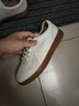 暇步士（Hush Puppies）德訓鞋女春夏運動(dòng)真皮休閑鞋百搭時(shí)尚薄底板鞋 白砂灰 38 曬單實(shí)拍圖