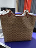 蔻馳（COACH）女士經(jīng)典標志TAXI托特包單肩包大容量復古老花女包 B4/棕黃色 貂棕色 曬單實(shí)拍圖