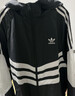 adidas adicolor復古撞色寬松運動(dòng)連帽外套男阿迪達斯官方三葉草   黑色/白   M 曬單實(shí)拍圖