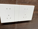 施耐德電氣 四孔插座 86型雙聯(lián)二極4孔開(kāi)關(guān)插座面板 珍鉑系列 絲絨白色 曬單實(shí)拍圖