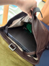 裘真植鞣羊皮信使系列豎款雙肩包大容量上班通勤休閑背包新款 咖啡色 曬單實(shí)拍圖