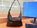裘真【明星推薦】經(jīng)典hobo包植鞣牛皮腋下通勤休閑餃子女包 黑色-小號 小包/大包 曬單實(shí)拍圖