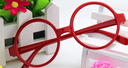 方形鏡框無(wú)鏡片男女攝影道具兒童表演圓形可愛(ài)眼睛架子寶寶太子鏡 紅色 曬單實(shí)拍圖