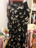 三彩2026春季新款印花提花吊帶裙碎花連衣裙法式A字大擺長(cháng)裙M 黑白花卉 S 155/80A 曬單實(shí)拍圖
