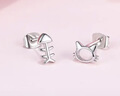 周六福（ZLF） S925銀耳釘女貓咪和魚(yú)氣質(zhì)個(gè)性小巧精致銀耳飾 耳飾一對 曬單實(shí)拍圖