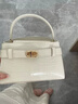 CHARLES&KEITH鱷魚(yú)紋凱莉包手提斜挎婚包包女包生日禮物CK2-50270880-1 Ivory象牙色 S 曬單實(shí)拍圖