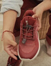 足力健老人鞋【孝敬爸媽】中老年輕便休閑散步鞋2431380J 女 酒紅 38 曬單實(shí)拍圖