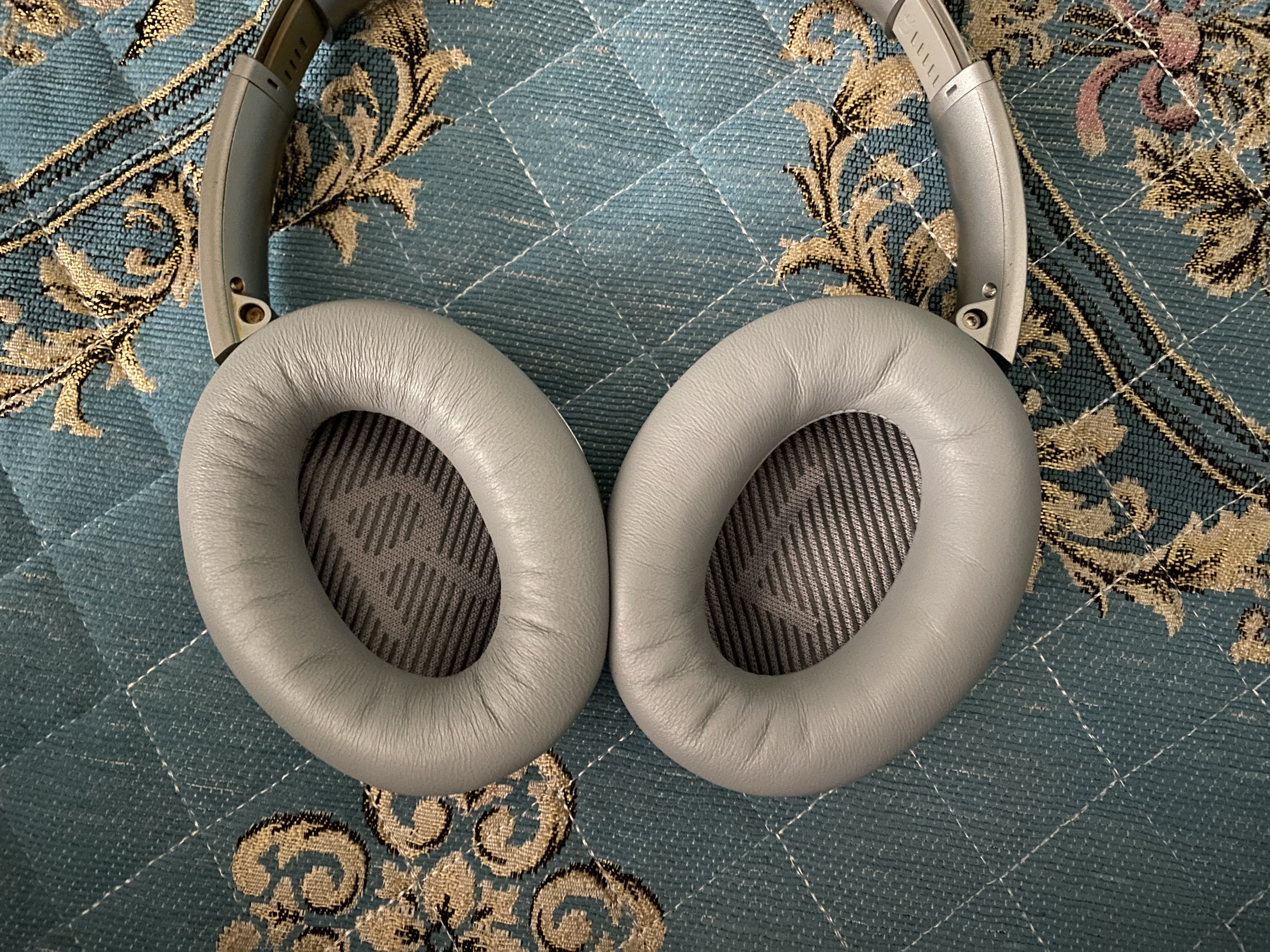GESONGZHE【順豐發(fā)貨】適用原裝博士BOSE QC35二代耳罩QC25/15耳機(jī)套QC45海綿套保護(hù)套QC Ultra耳套 QC35 小羊皮 灰色耳套+灰色墊片 曬單實(shí)拍圖