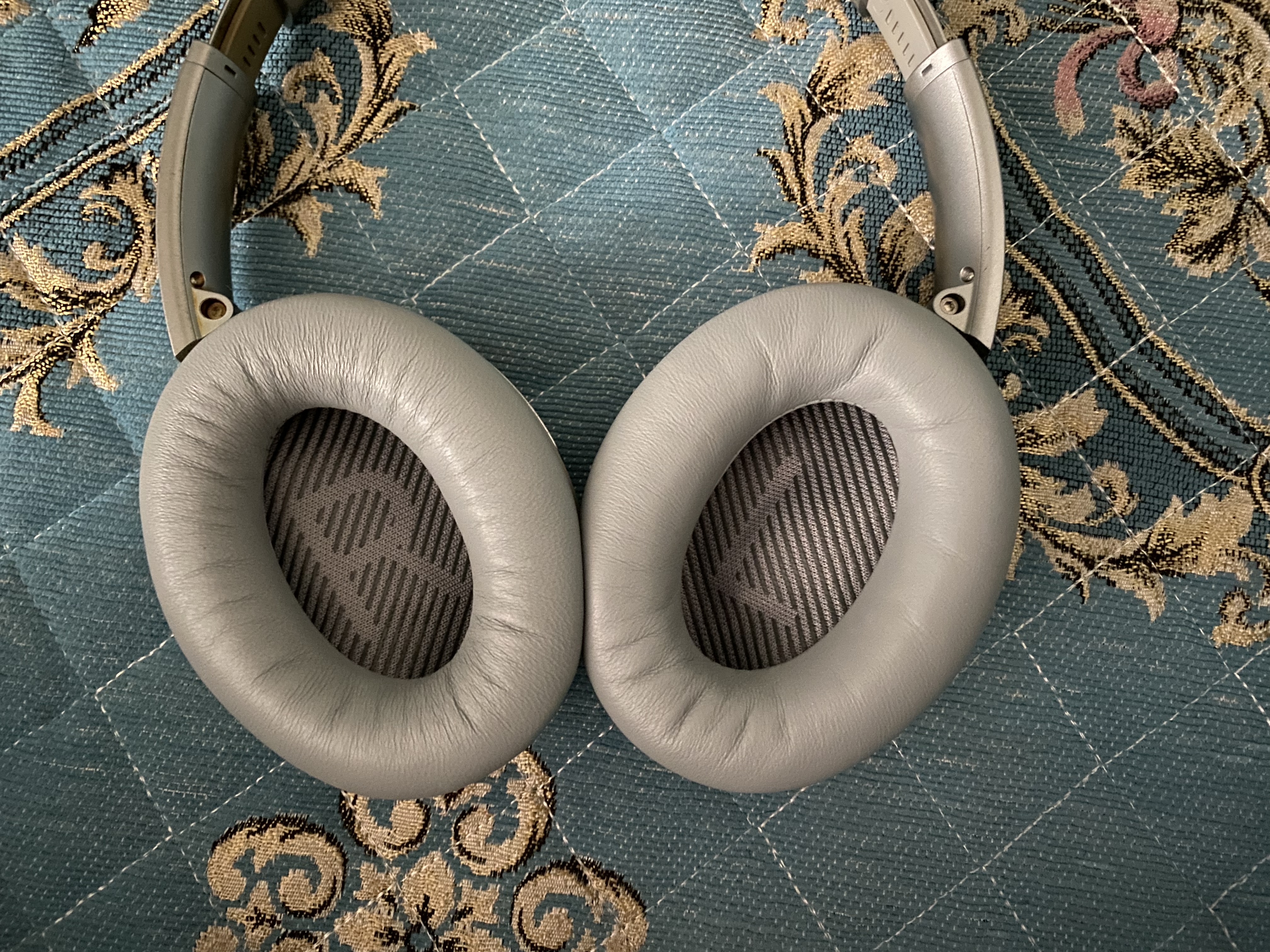 GESONGZHE【順豐發(fā)貨】適用原裝博士BOSE QC35二代耳罩QC25/15耳機(jī)套QC45海綿套保護(hù)套QC Ultra耳套 QC35 小羊皮 灰色耳套+灰色墊片 曬單實(shí)拍圖