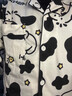 莫代爾情侶睡衣日系卡通蠟筆小新春夏季純棉短袖短褲寬松家居服三件套裝 【棉】三件套：奶牛小新男女同款 短袖+短褲+長褲 3XL 男建議175-200斤 曬單實拍圖