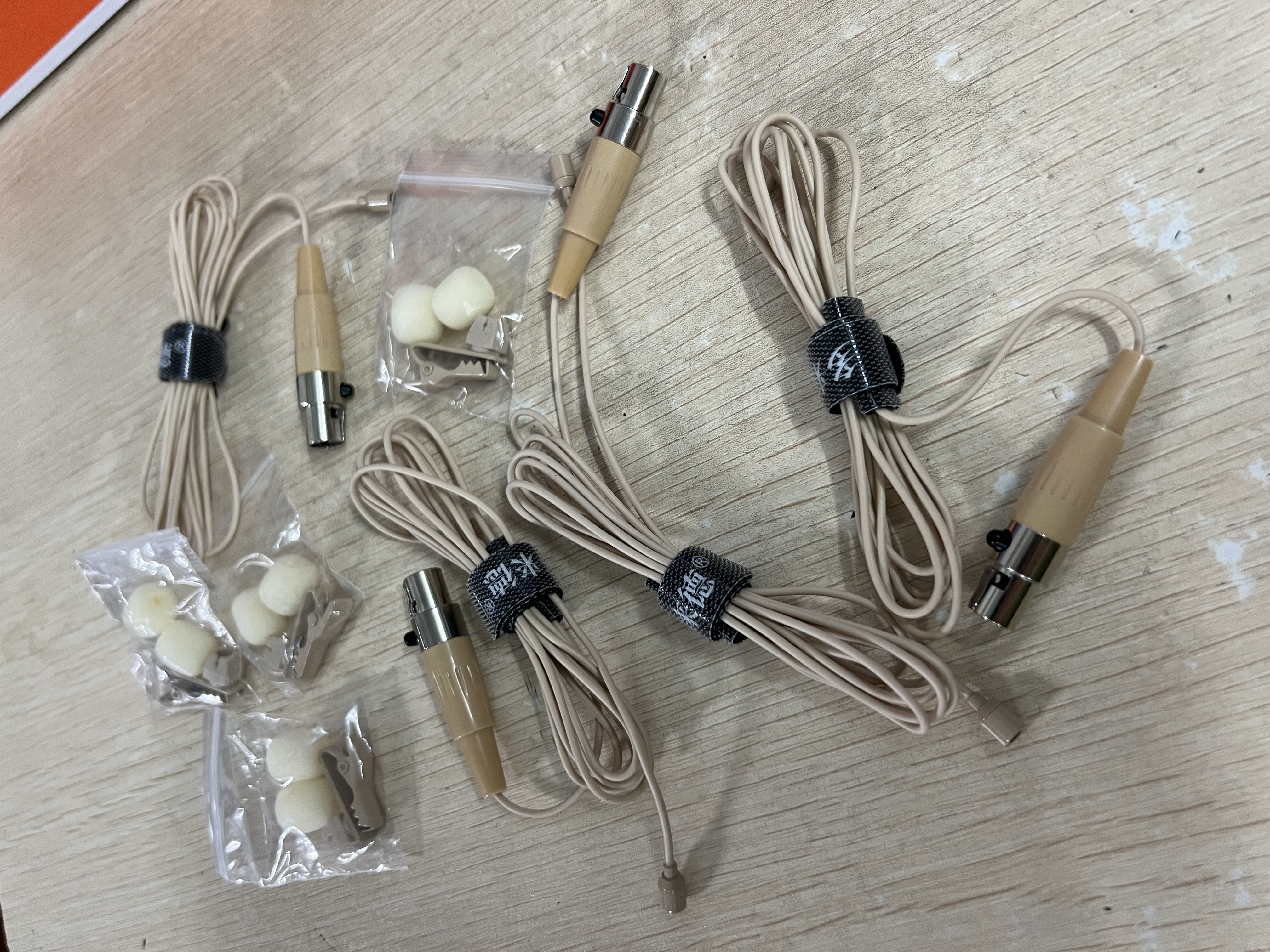 多來德適用SHURE舒爾AMS老破MIPRO咪寶無線發射器麥克風三四針小卡儂衣領夾式膚色話筒皮膚肉色隱形胸麥 三針 曬單實拍圖
