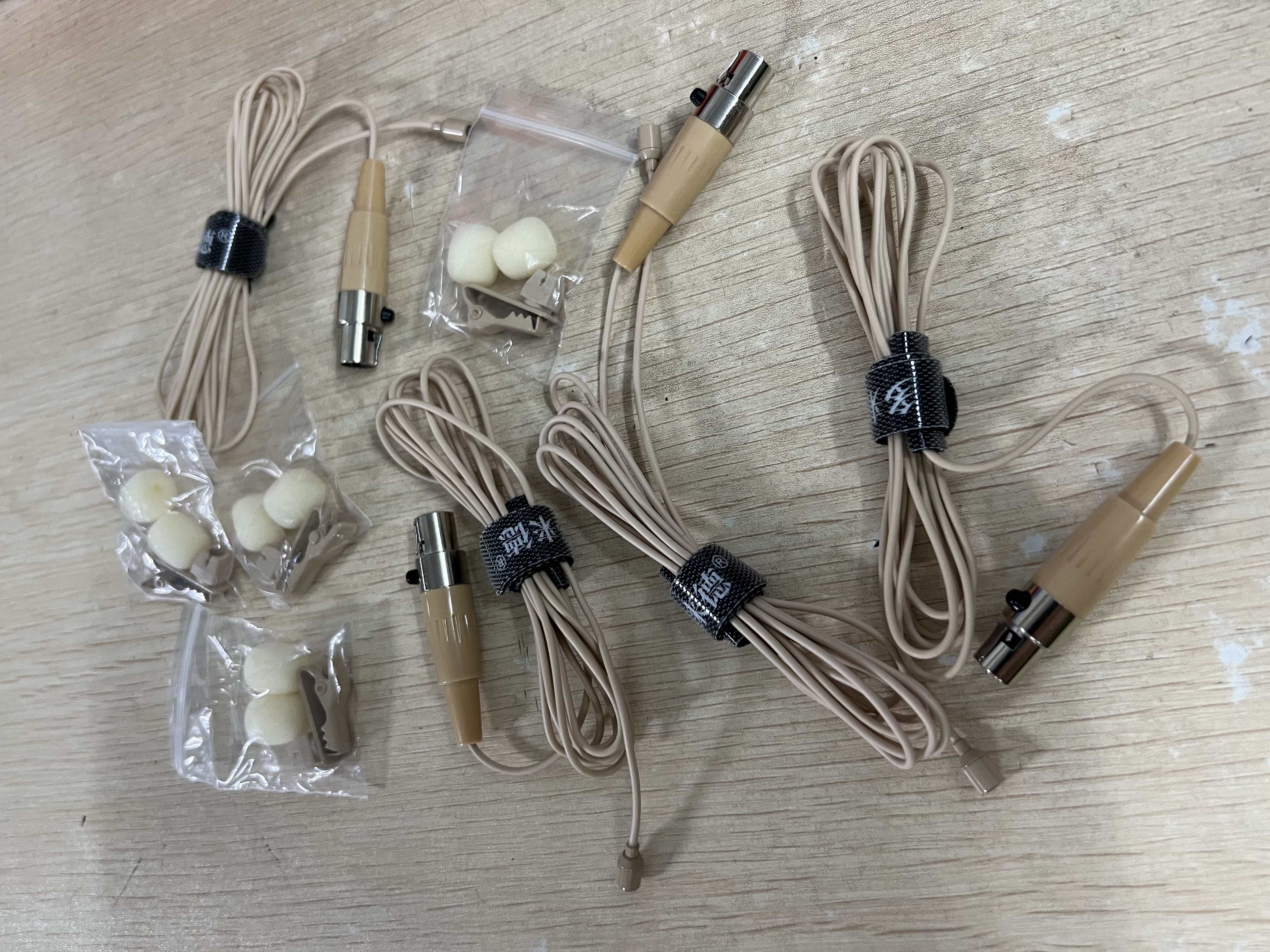 多來德適用SHURE舒爾AMS老破MIPRO咪寶無線發射器麥克風三四針小卡儂衣領夾式膚色話筒皮膚肉色隱形胸麥 三針 曬單實拍圖