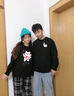 MDlila情侶裝衛衣秋冬季加絨圓領(lǐng)外套2024新款一男一女寬松長(cháng)袖衣服定制 音樂(lè )怪才 男黑+女白  (春秋款) 男L+女M 曬單實(shí)拍圖