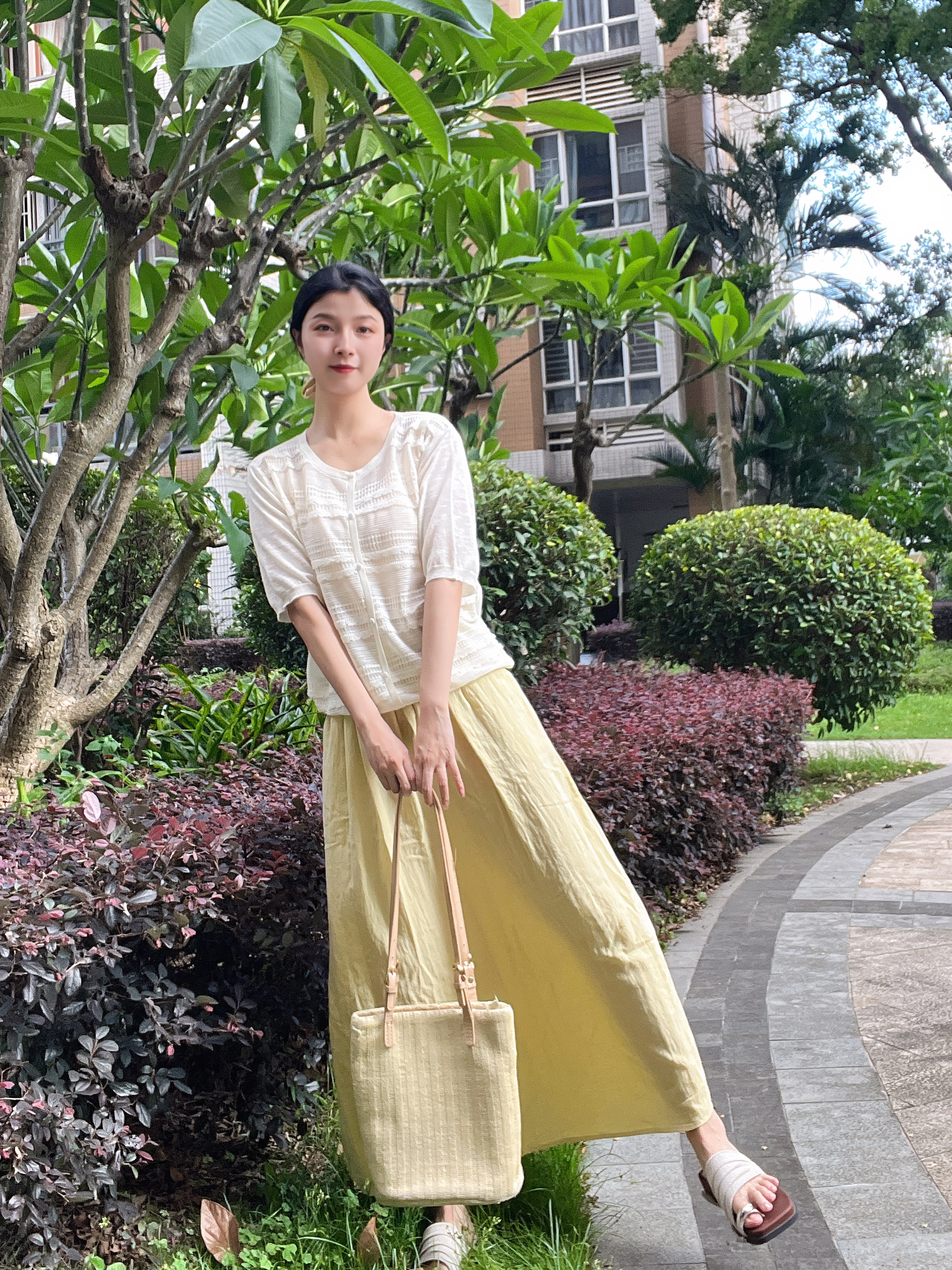 歐洲羊蕾絲時尚短袖t恤女高檔夏季2026新款打底衫洋氣圓領(lǐng)冰絲針織上衣 曬單實拍圖