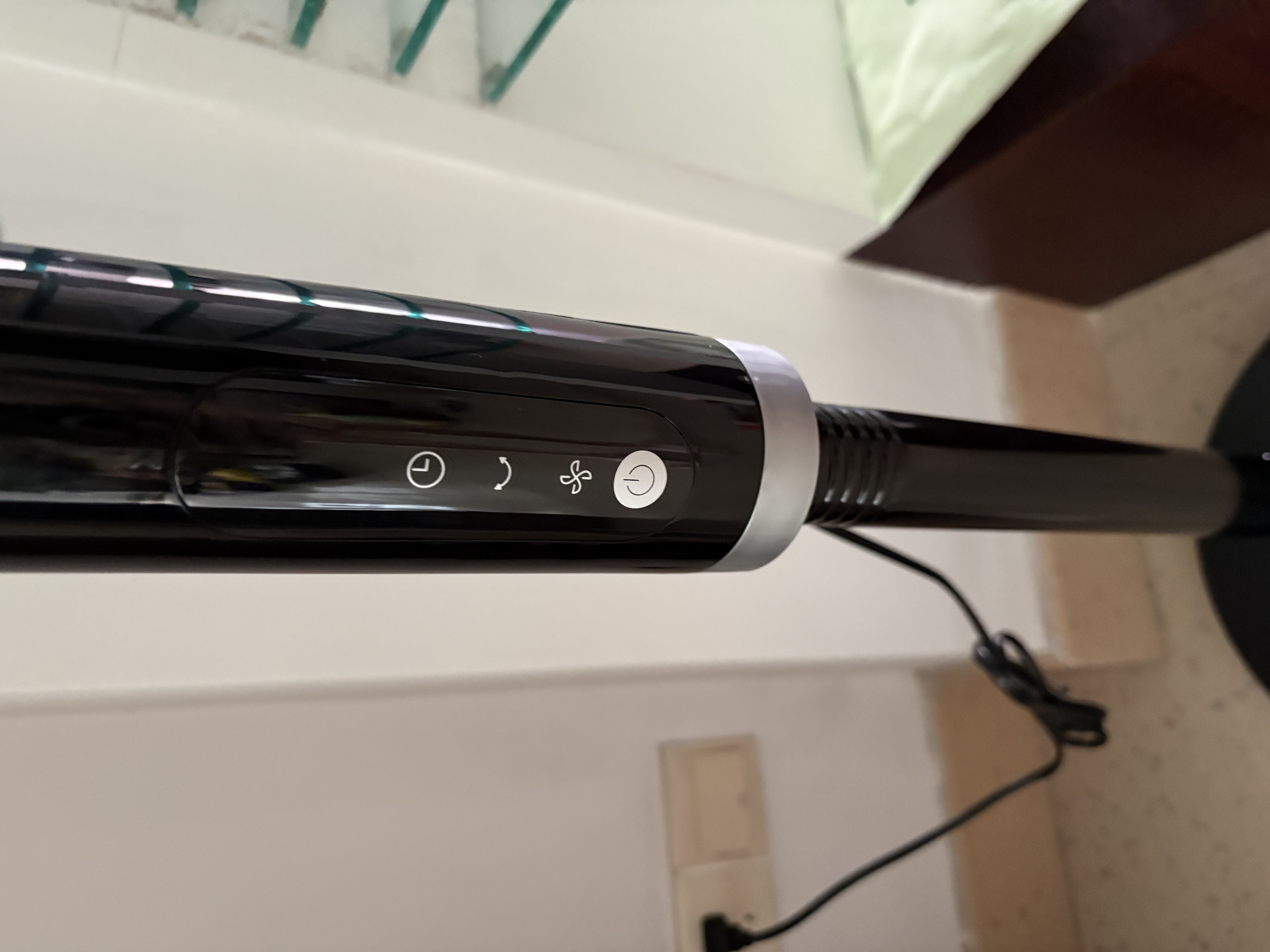 美的（Midea）電風(fēng)扇落地扇家用新款客廳臥室空調(diào)伴侶宿舍大風(fēng)力風(fēng)扇強(qiáng)力節(jié)能低噪臺(tái)式桌面風(fēng)扇兩用空氣循環(huán)扇 18寸強(qiáng)風(fēng)遙控7小時(shí)定時(shí)FSA40STH 大尺寸風(fēng)罩循環(huán)空氣 曬單實(shí)拍圖