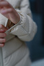 巴拉巴拉兒童排骨羽絨服輕薄男童外套女童2026新款冬季親子裝寶寶衣服保暖 卡其50627-白鴨絨 150 (充絨量61g) 曬單實拍圖