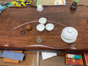 金團(tuán)（jintuan）科技木茶盤(pán)非整塊實(shí)木茶臺(tái)家用功夫茶具簡(jiǎn)約排水式小號(hào)黑檀木紋茶海大號(hào)花梨木紋茶托 如意-花梨紋(80*45*5) 曬單實(shí)拍圖