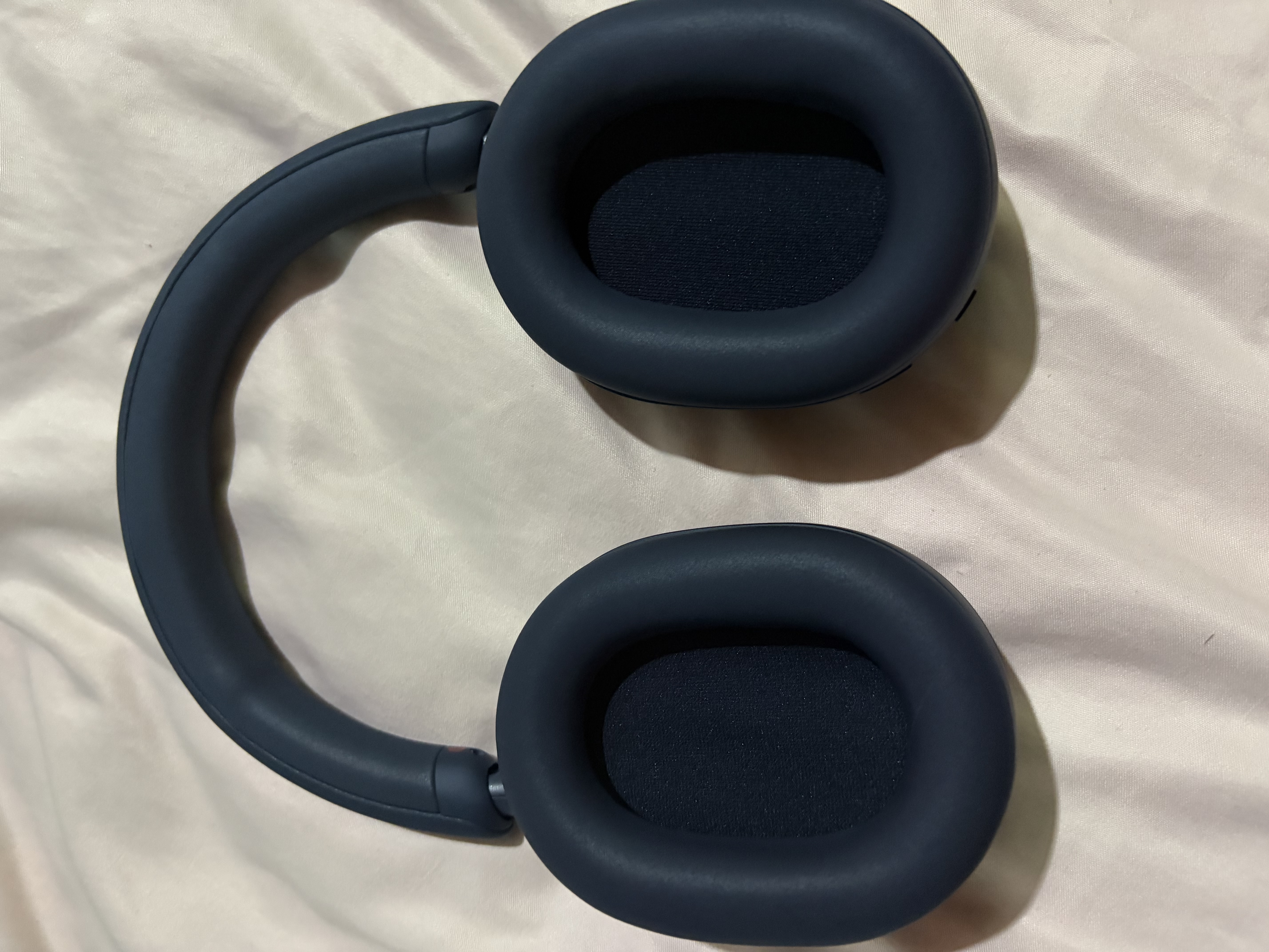 索尼（SONY）【官方直營】 WH-1000XM5 頭戴式藍牙耳機 無線主動降噪耳麥1000XM5升級款送禮雙芯驅動 深夜藍 曬單實拍圖