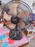 紅雙喜臺(tái)式電風(fēng)扇桌面風(fēng)扇宿舍辦公室轉(zhuǎn)頁風(fēng)扇家用節(jié)能落地扇大風(fēng)力風(fēng)扇MX 【鋁葉】16英寸機(jī)械丨可定時(shí) 3檔大風(fēng) 曬單實(shí)拍圖