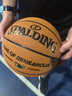 斯伯丁（SPALDING）籃球全新升級四層防塵皮革室外神器7號專業比賽吸濕防滑成人籃球 曬單實拍圖
