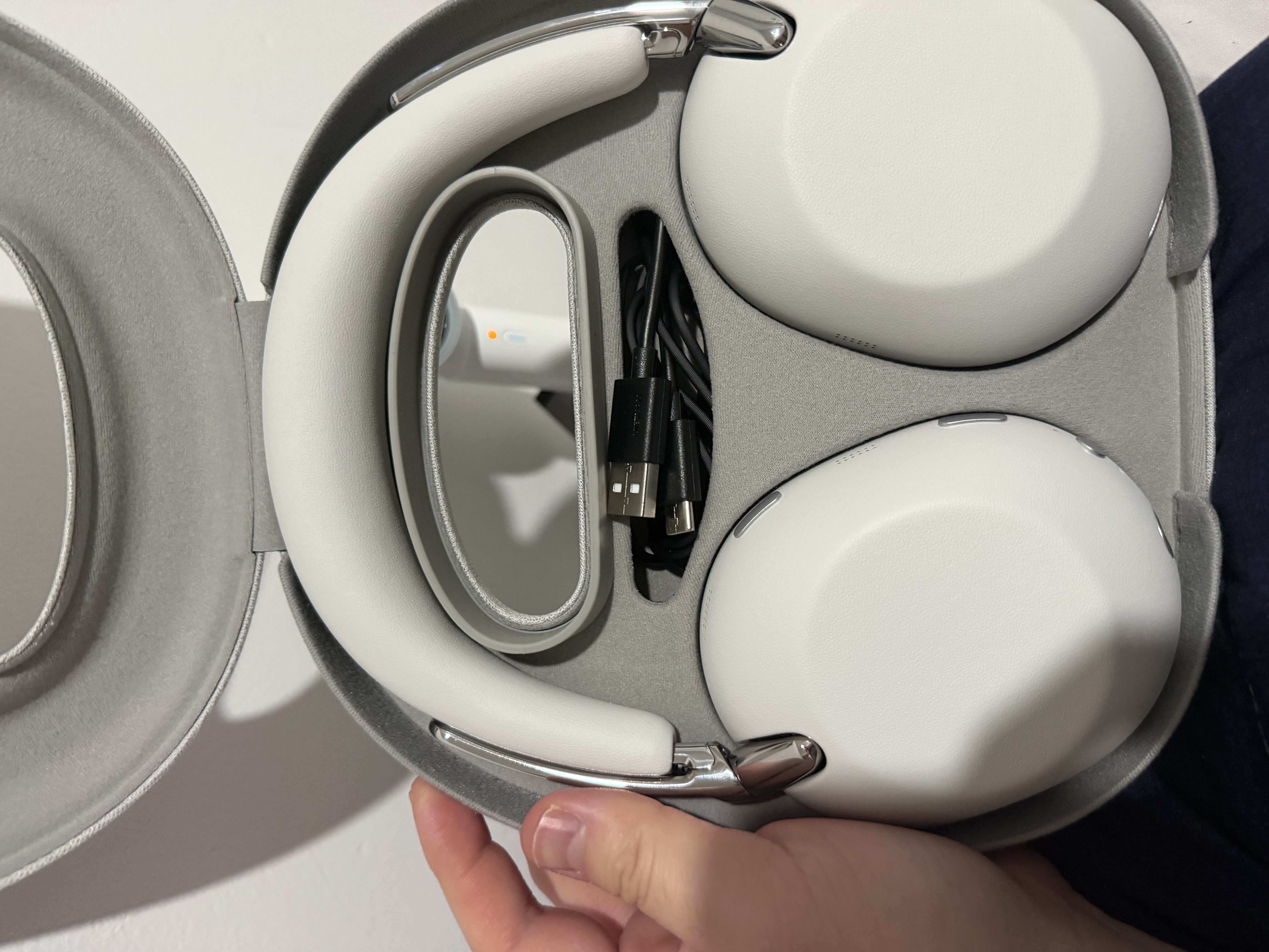 索尼（SONY）WH-1000XX十周年典藏版 頭戴式無線藍(lán)牙降噪耳機(jī) 殿堂級(jí)音質(zhì)智能通話 網(wǎng)課游戲禮物送男女友學(xué)生 白金色 曬單實(shí)拍圖
