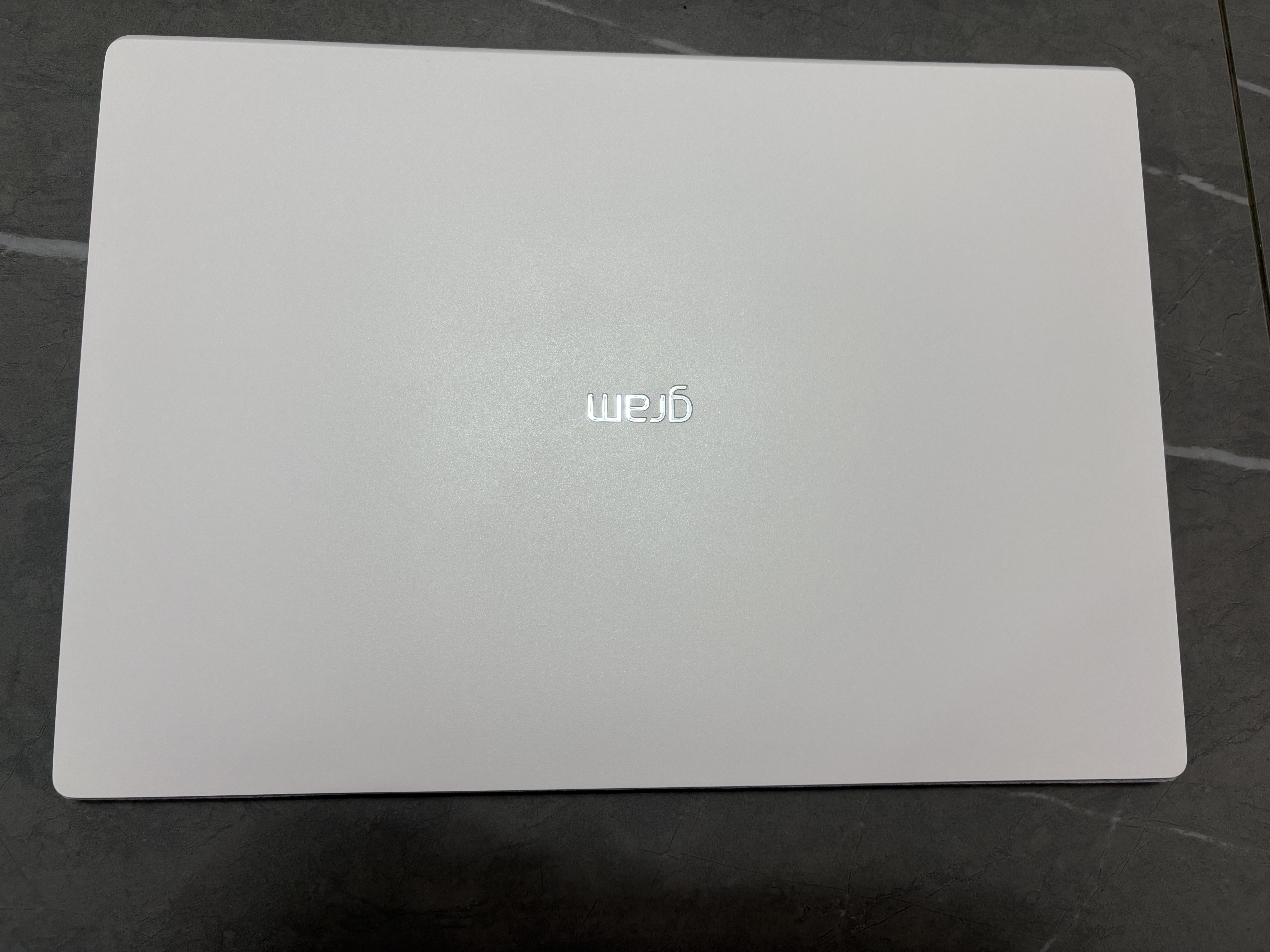 LG gramPro 2026 Ultra7三代 17英寸IPS防眩光輕薄辦公筆記本電腦 32GB+1TB大容量 17Z90U-G.AL87C 曬單實拍圖