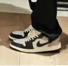 耐克（NIKE）喬丹男鞋輕便平底板鞋26夏季新款低幫運動鞋JORDAN AJ1休閑鞋 IU2268-100 42 曬單實拍圖