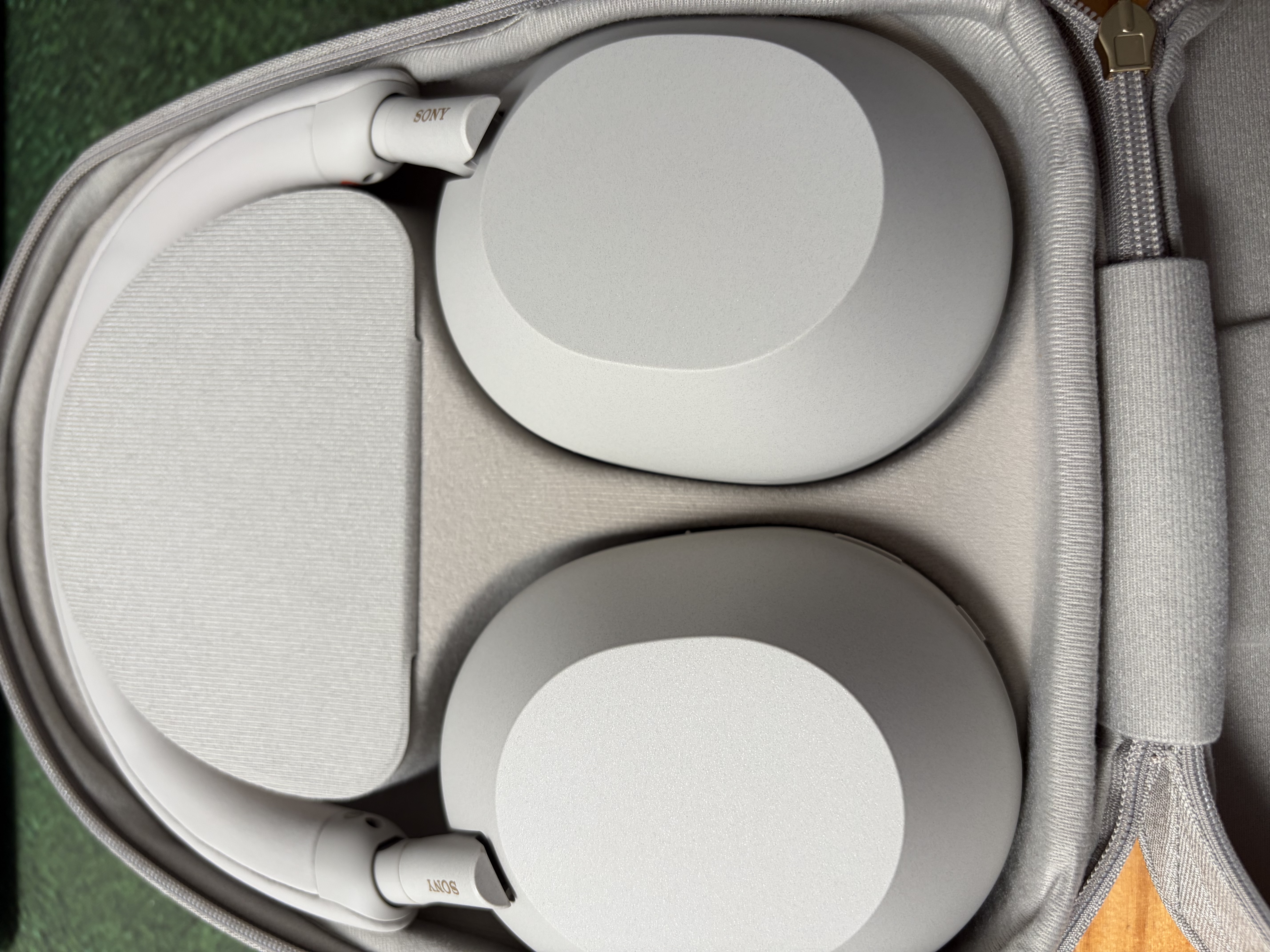 索尼（SONY）WH-1000XM5 頭戴式無線降噪耳機 AI智能降噪 鉑金銀 618 蘋果耳機 曬單實拍圖