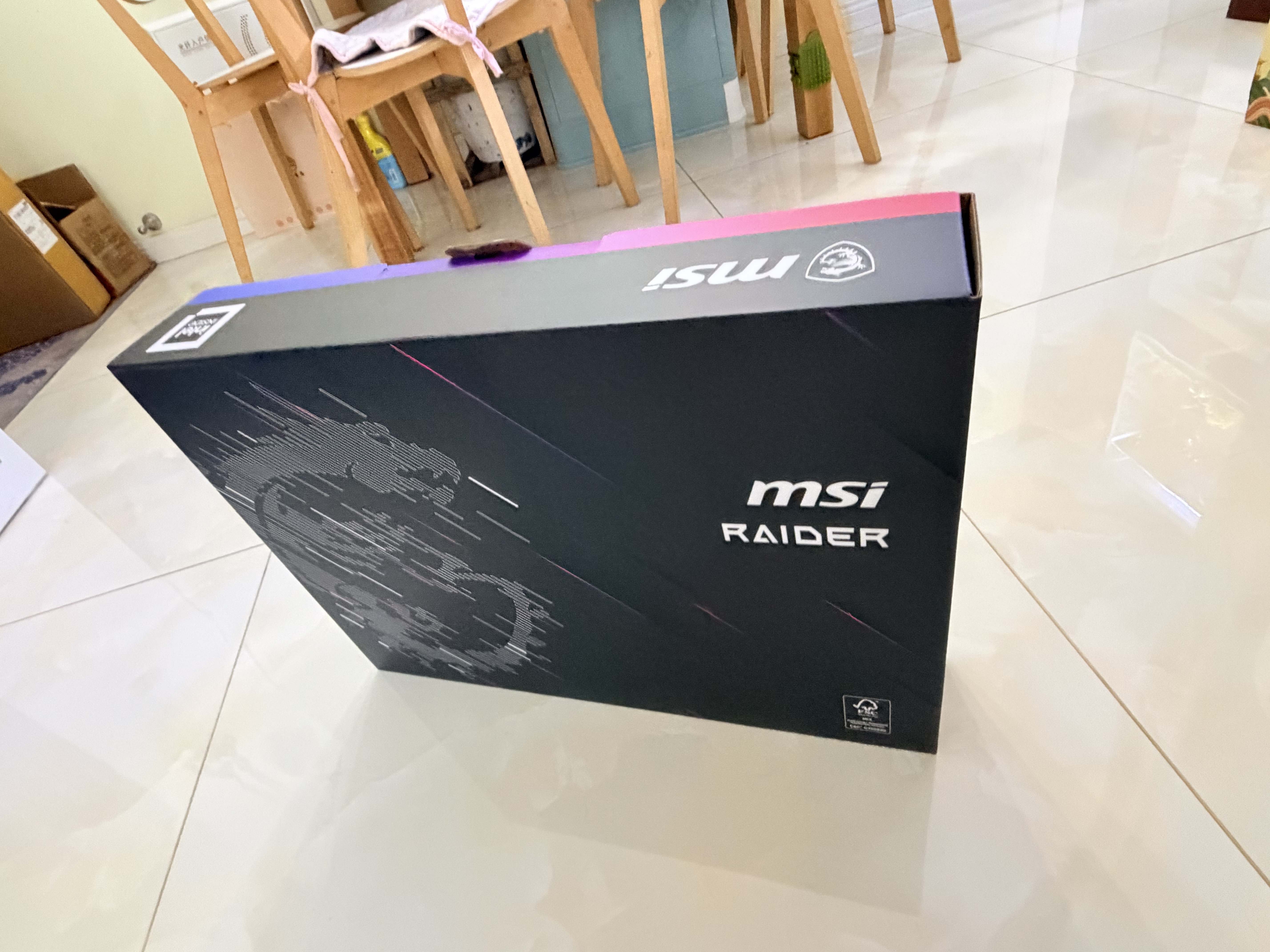 微星（MSI）泰坦18 Max/Pro創作版游戲本RTX5070Ti丨5090丨5080筆記本電腦酷睿U9電競本18英寸學生電腦 pro創作版丨U9-285HX丨RTX5070Ti丨2.5K屏 16G 曬單實拍圖