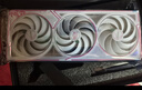 七彩虹全家桶Ultra 7 265K/RTX5080 RTX5070Ti顯卡水冷臺(tái)式機(jī)組裝電腦主機(jī)AI設(shè)計(jì)渲染游戲直播DIY整機(jī) 配三丨U7 265K丨RTX5080 16G 曬單實(shí)拍圖