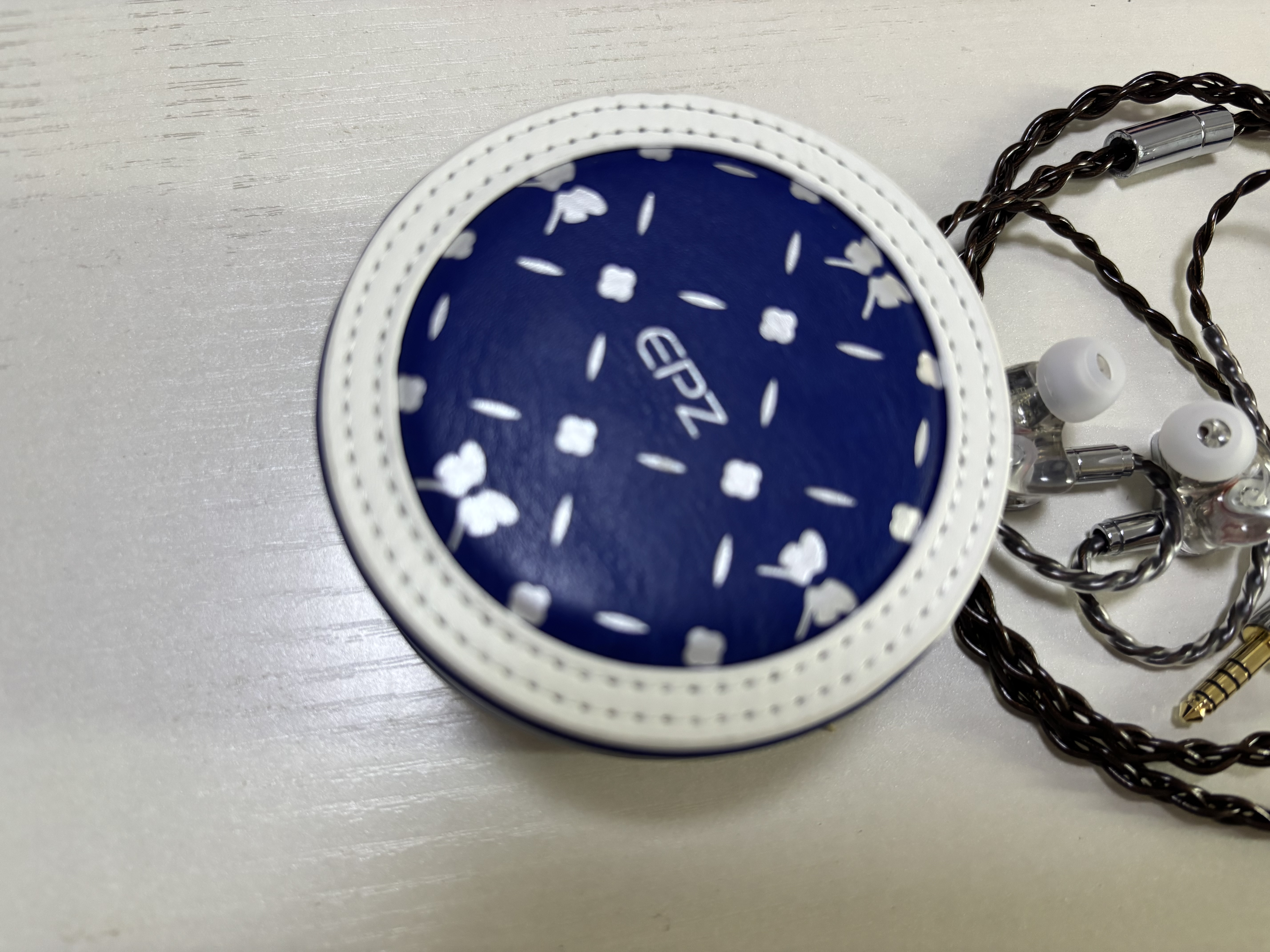 EPZ 【免費定制】K9有線耳機入耳式HiFi高保真發(fā)燒高品質(zhì)音樂耳機高端監(jiān)聽耳麥可換線一圈八鐵九單元 冰雪銀 曬單實拍圖