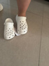 卡駱馳（CROCS）新款厚底云朵洞洞鞋送女友禮物206750 白色   36-37 曬單實(shí)拍圖