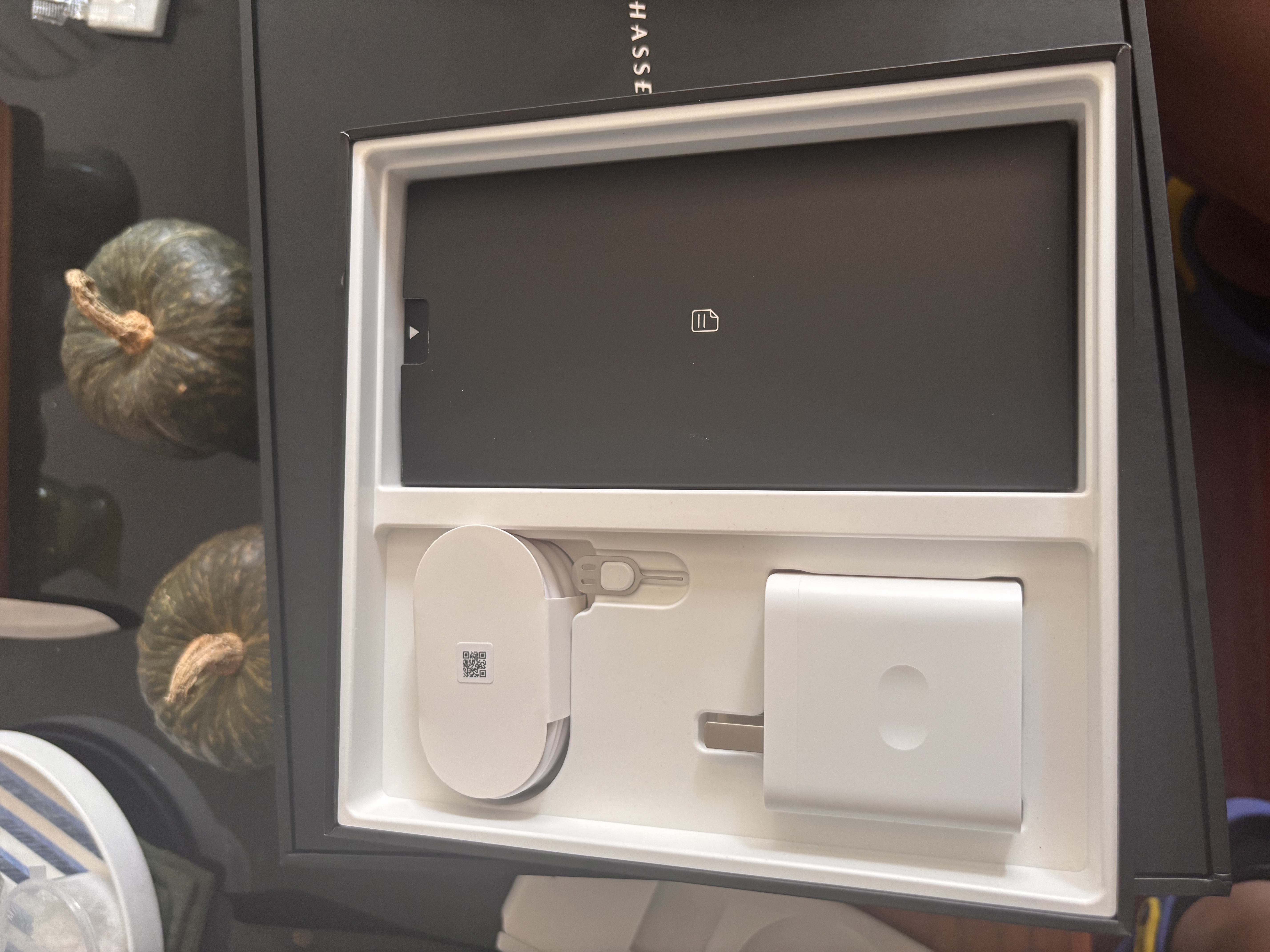 OPPO Find X9 Ultra 16+1TB 衛星通信版 哈蘇大地探索家大師套裝 大地苔原 10倍光變長焦 5G 旗艦手機 曬單實拍圖