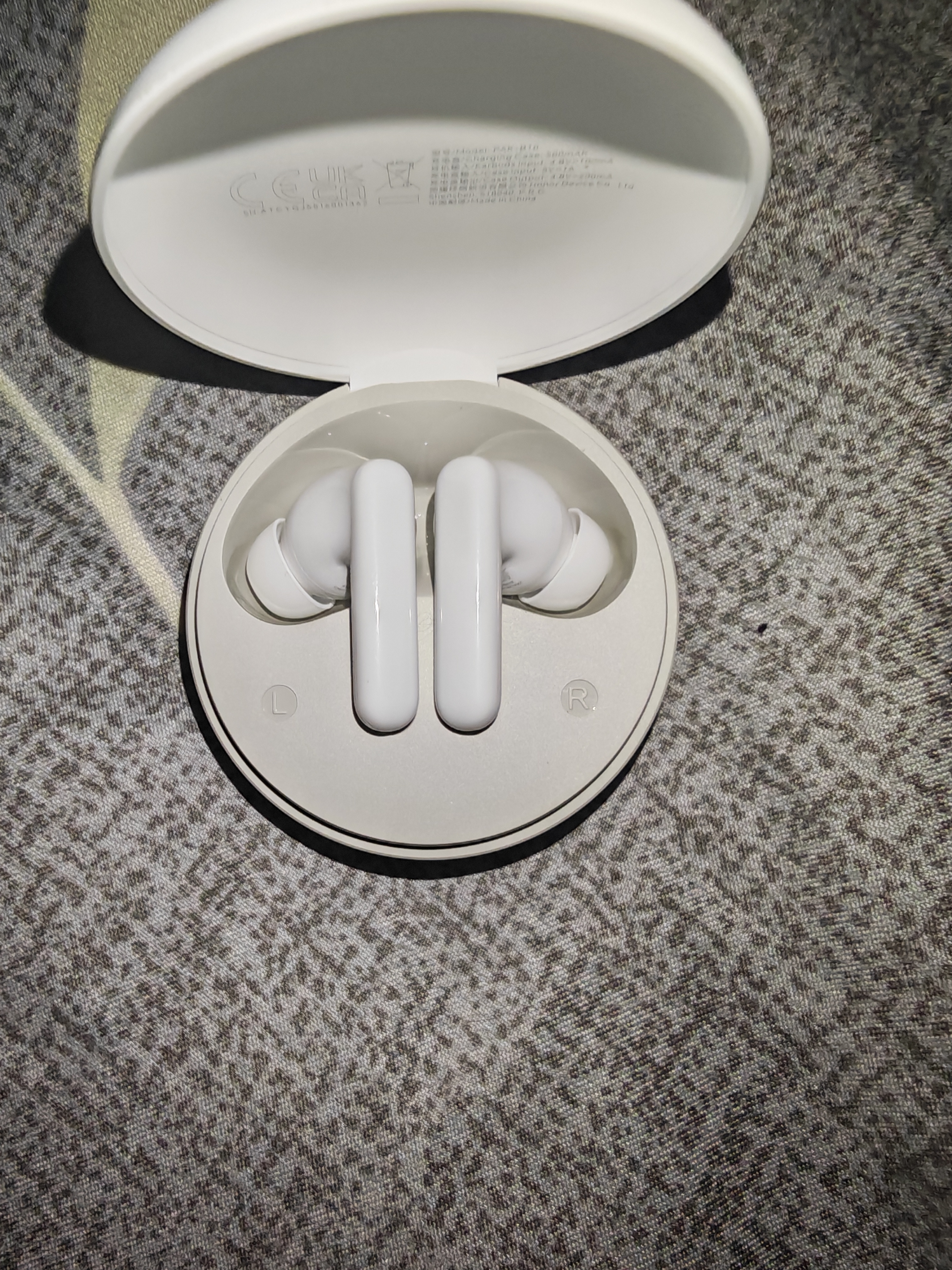 榮耀Earbuds A Pro無線藍牙耳機入耳式主動降噪運動音樂耳機apro通話耳麥游戲低延遲新品適用華為蘋果 榮耀Earbuds A Pro【白色】 曬單實拍圖