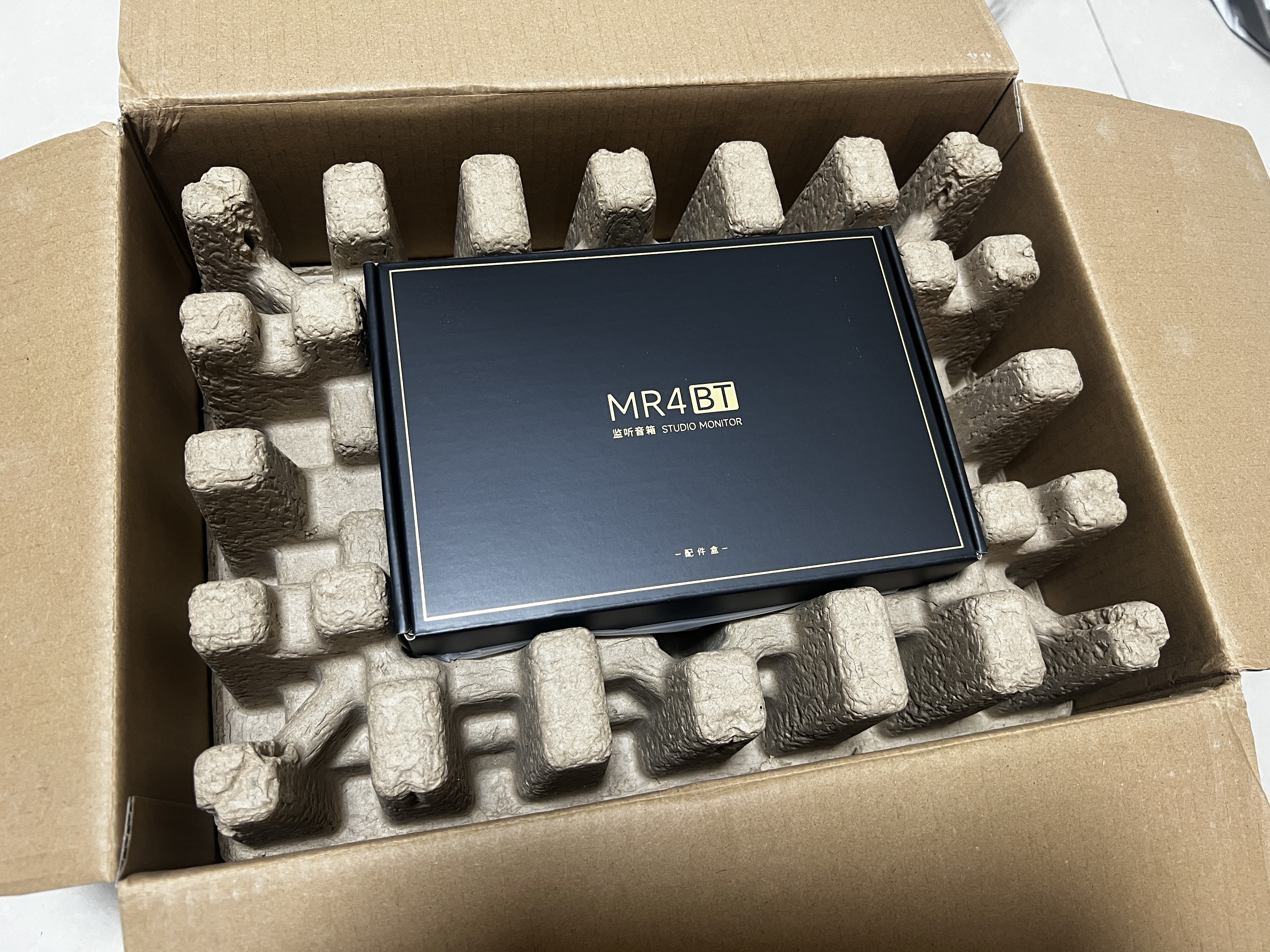漫步者（EDIFIER）【2026年新品】MR4BT無線藍牙監聽音箱 高保真HIFI音質 電腦電視音響 桌面音響 雙金標認證 白色 曬單實拍圖