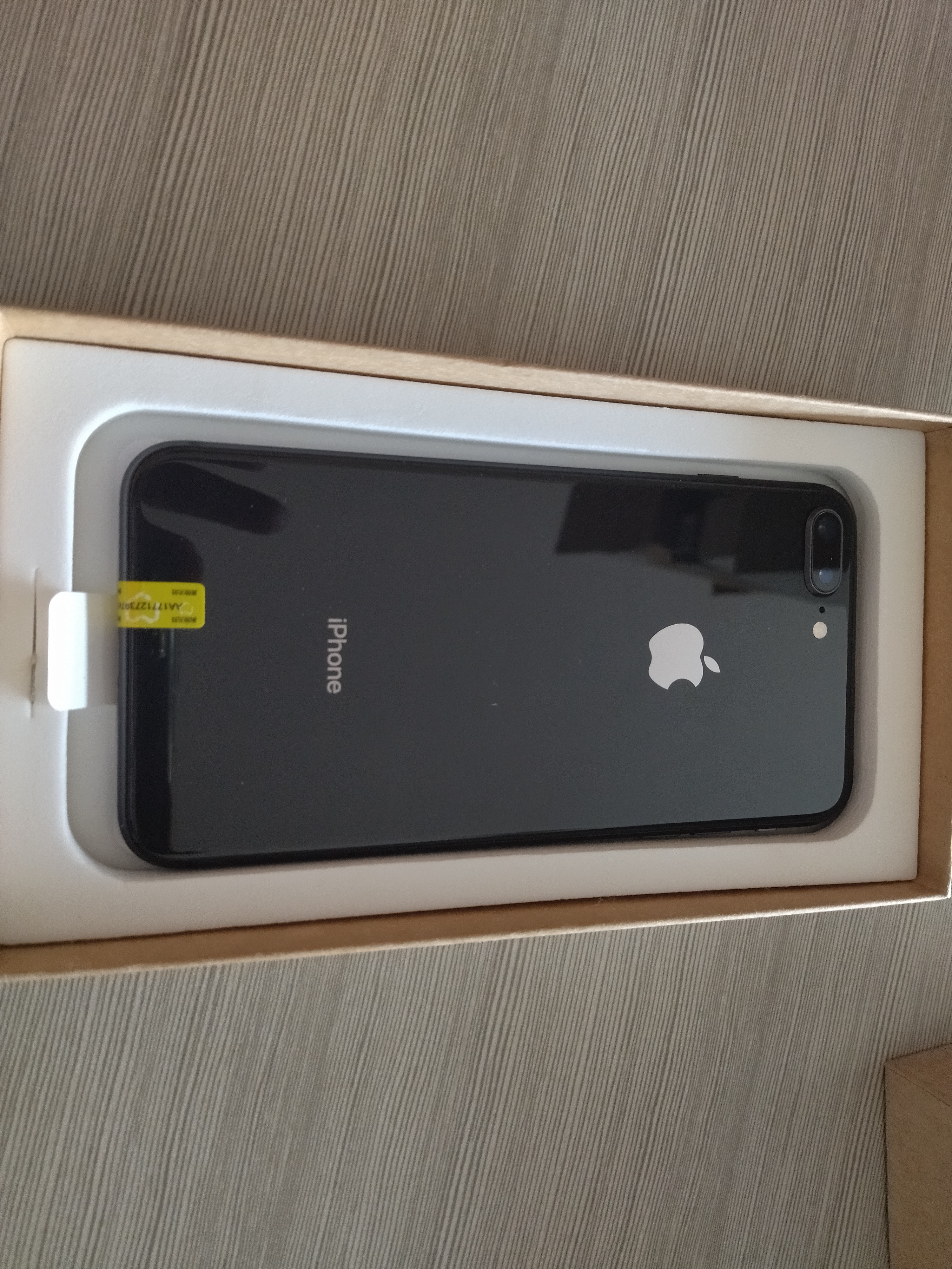 Apple 蘋果8 iPhone8 4G全網通 4.7英寸 二手蘋果手機 手機國行補貼 金色 64G白條6期免息0首付 曬單實拍圖