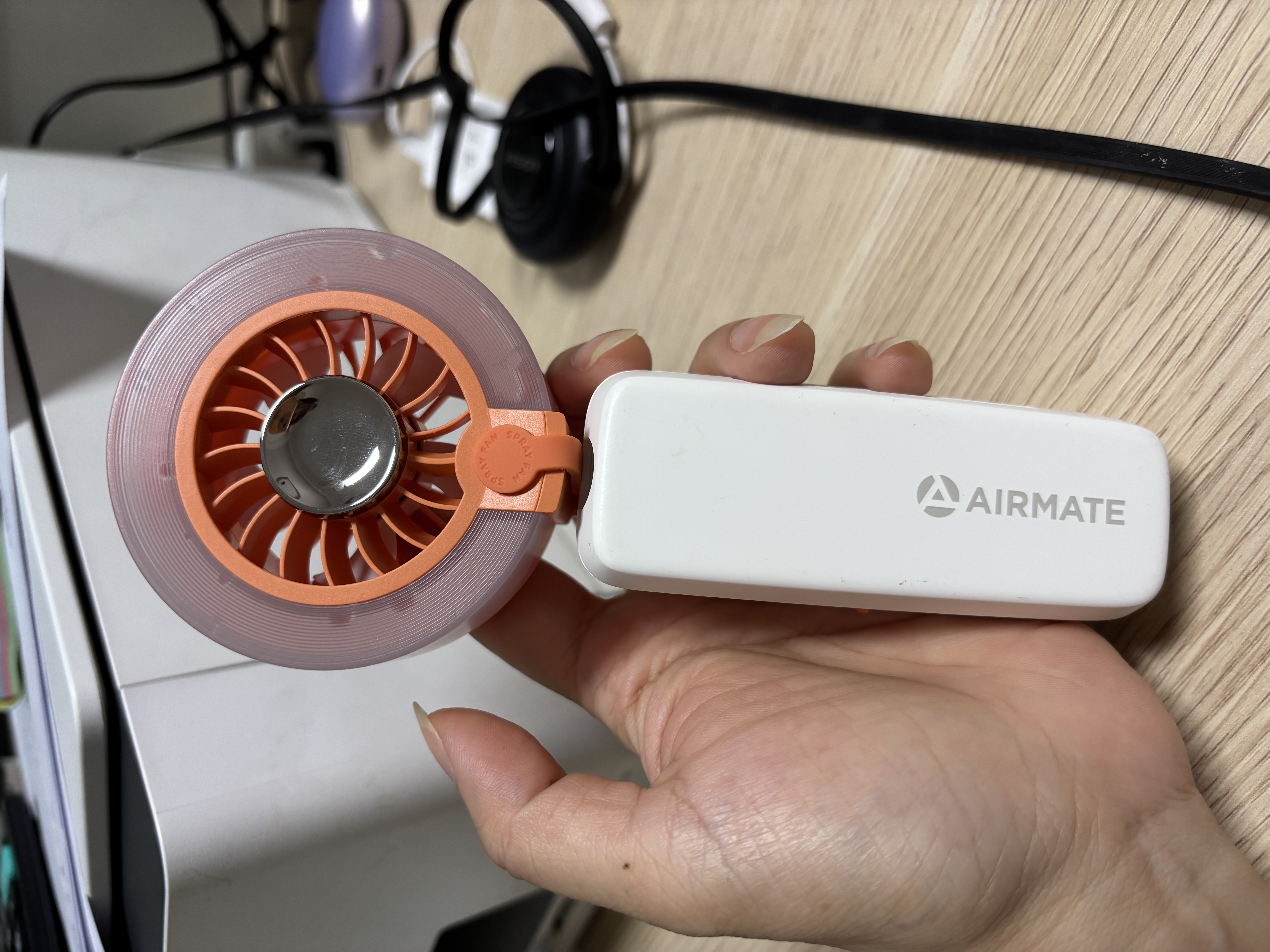艾美特冰霧傘夾手持小風扇隨身制冷電風扇桌面辦公室宿舍USB充電安靜輕音可折疊便捷迷你小型風扇H20-U1A 【冰漾·活力橙】一臺頂四臺+實測降溫16.5℃+7m/s暴風 曬單實拍圖