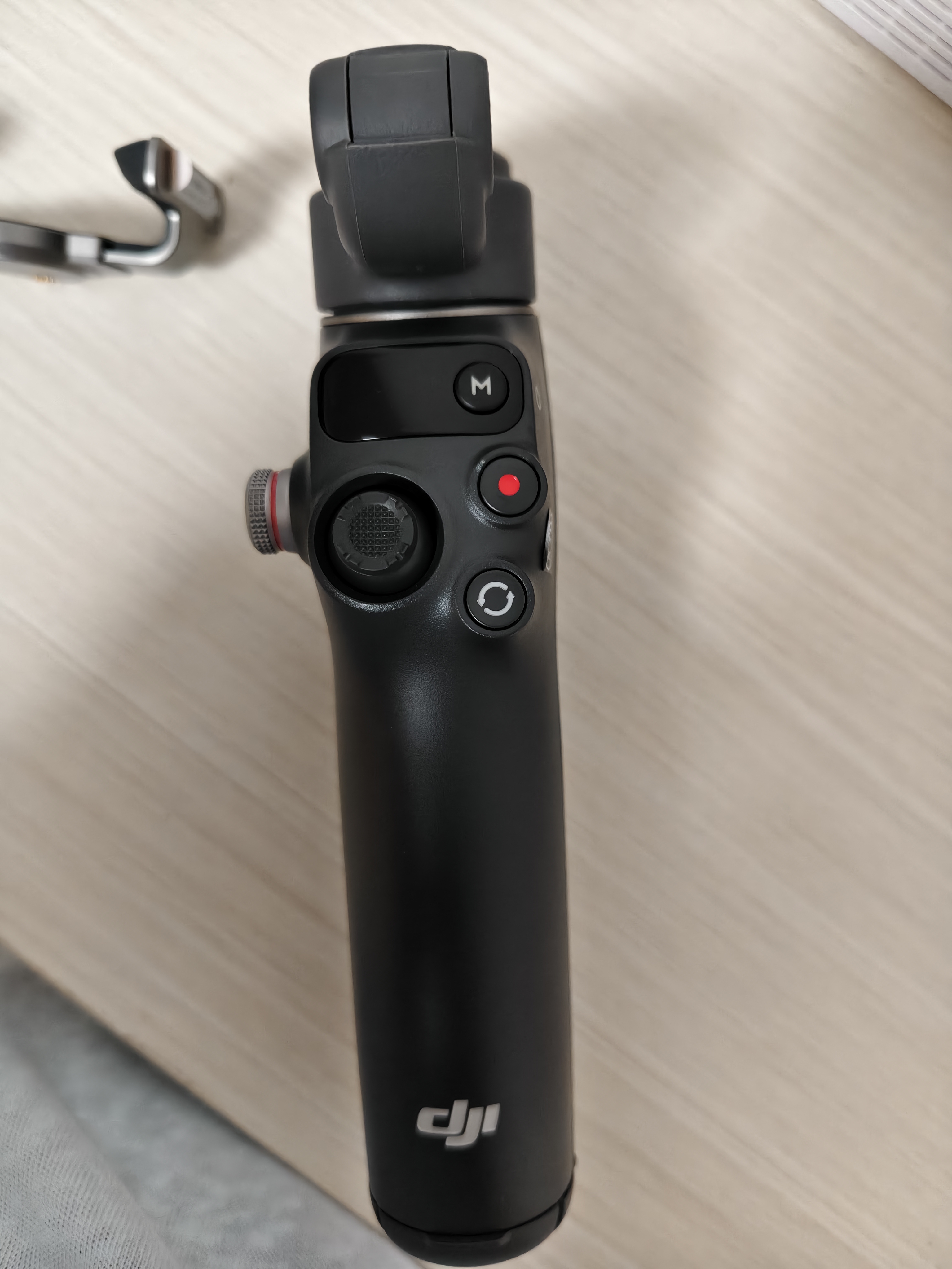 大疆DJI Osmo Mobile 8 標準版 手機穩定器手持云臺OM8 360度跟拍防抖自拍桿直播vlog神器 曬單實拍圖