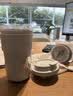 膳魔師（THERMOS）榨汁杯榨汁機小型便攜水杯果汁機水杯一體家用果蔬充電果汁杯冰沙機奶昔機攪拌杯打汁隨行杯冰霸杯 【長效制冷】冬雪白 曬單實拍圖