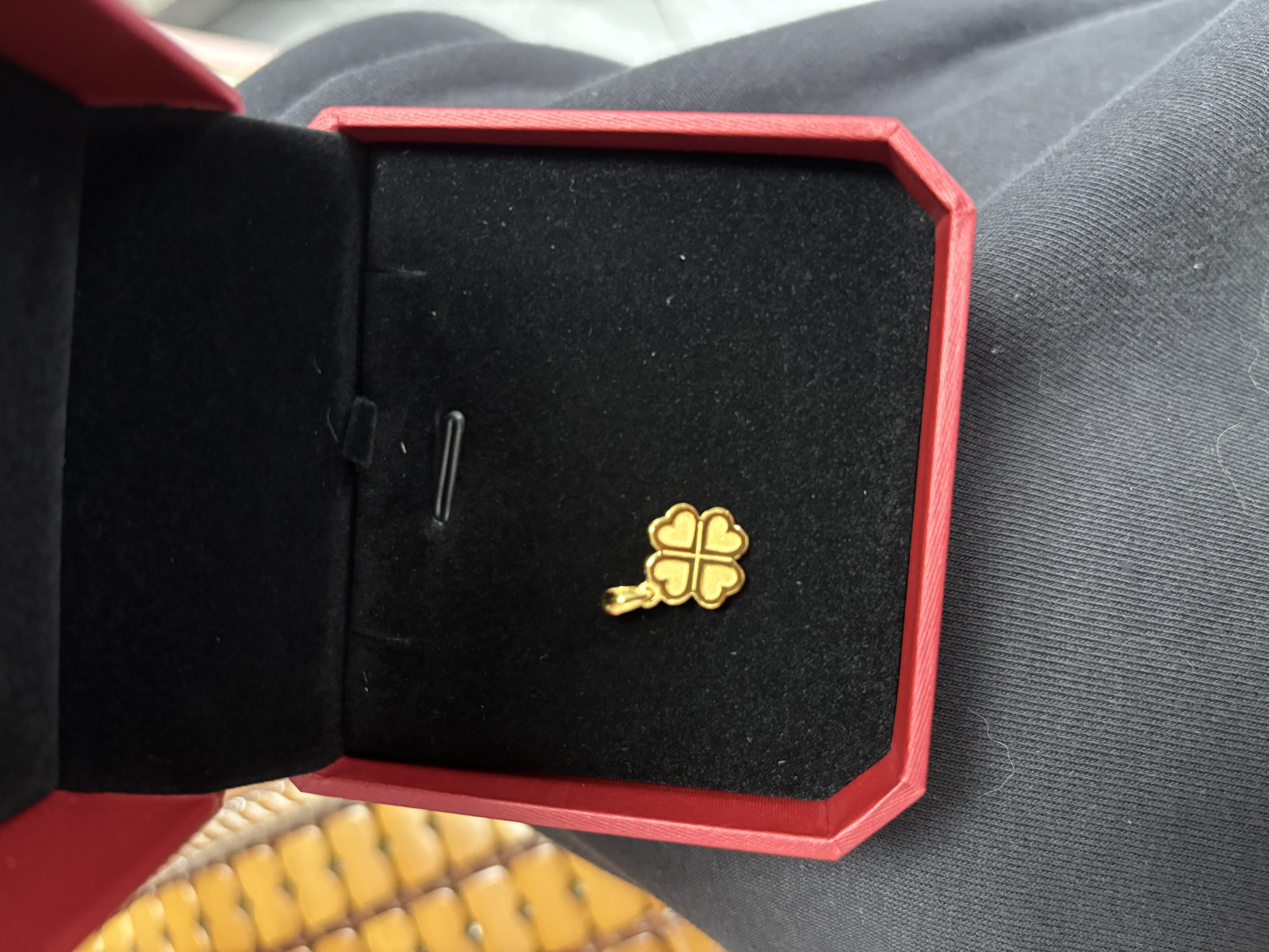 周大福ING幸福四葉草黃金吊墜女約2.3g EOF1683生日禮物七夕禮物 曬單實拍圖