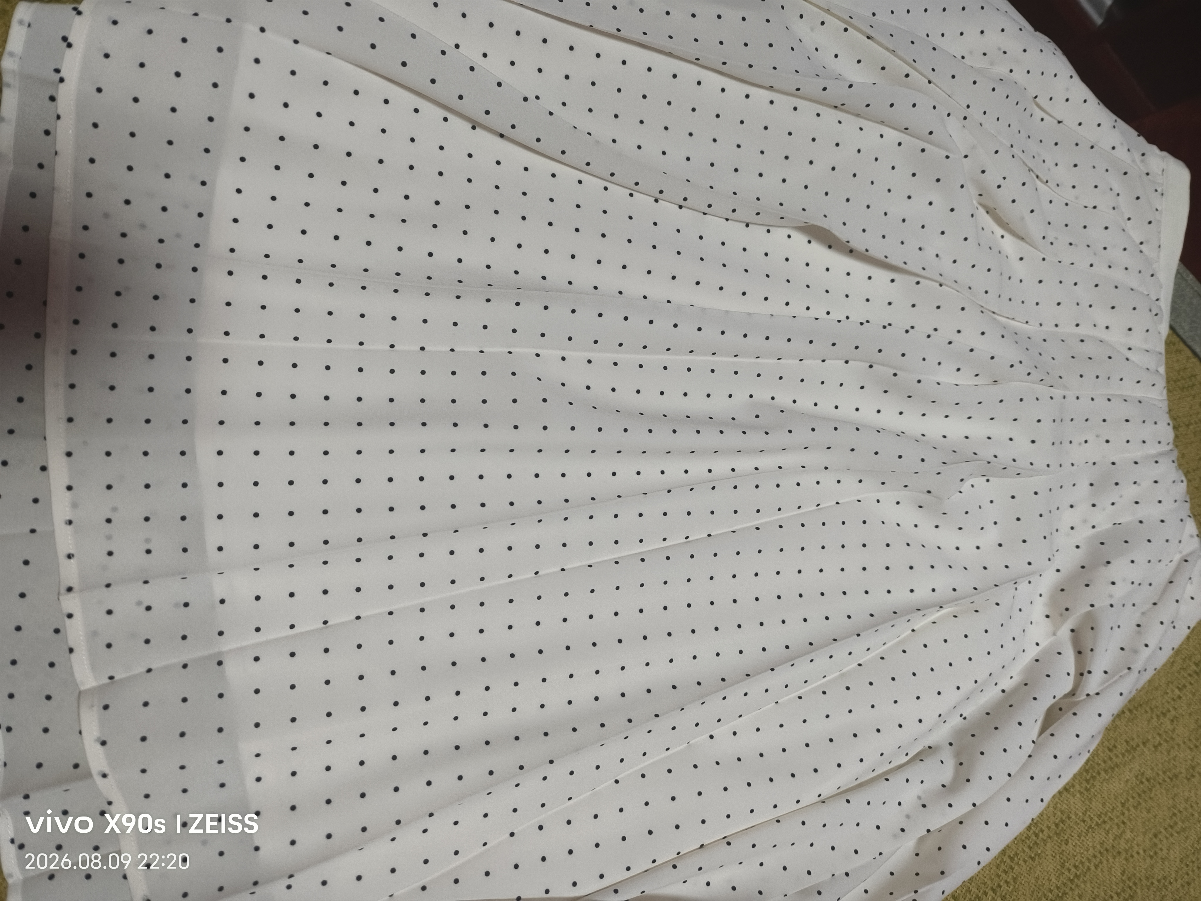 優衣庫雪紡打褶中裙/女裝半身裙裙子488811 01 乳白色 L 曬單實拍圖