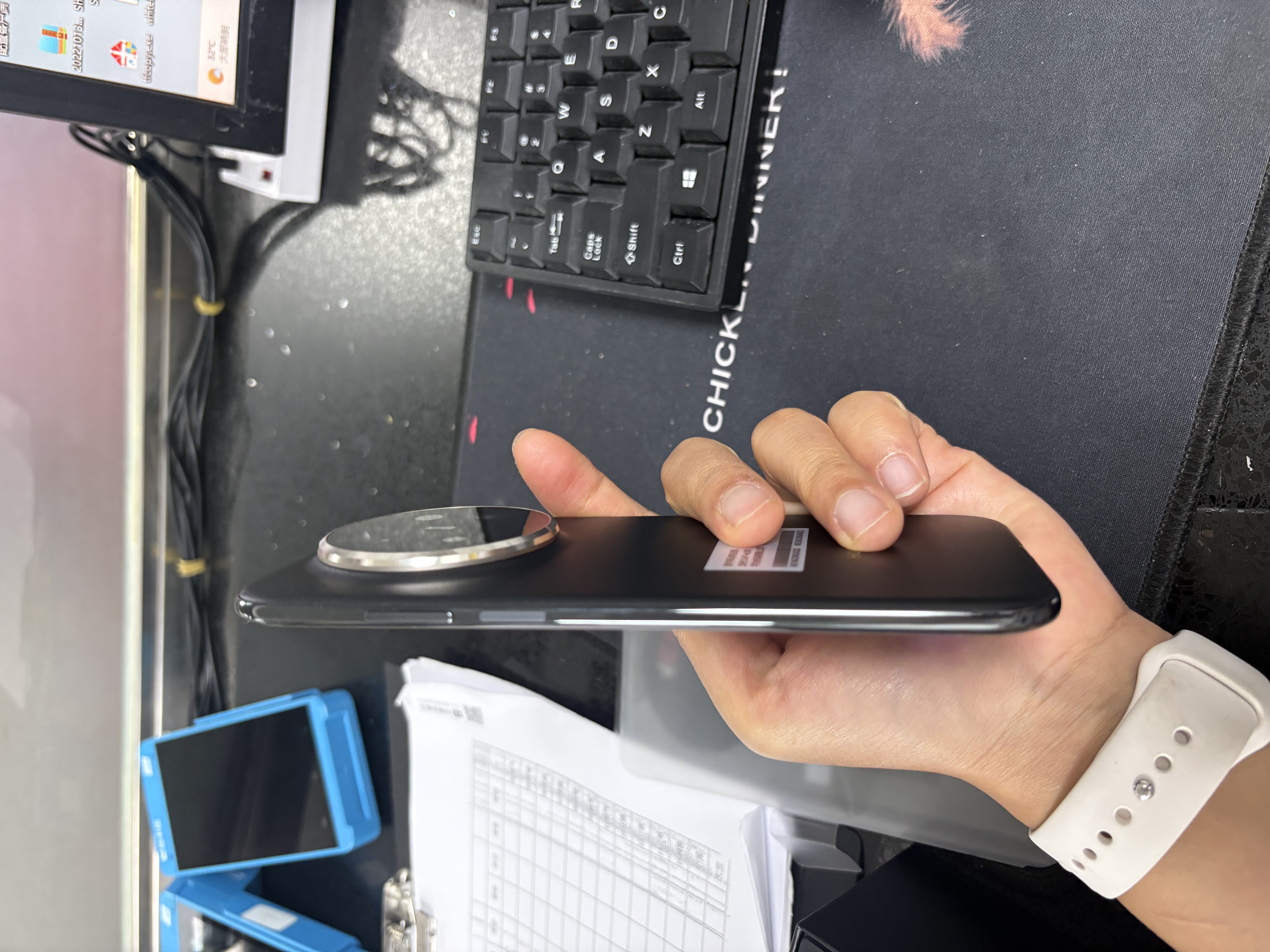 華為 Mate 70 Air 12GB+512GB 曜金黑 超薄長續航 7英寸華為臨境大屏 紅楓原色影像【贈話費券】 曬單實拍圖