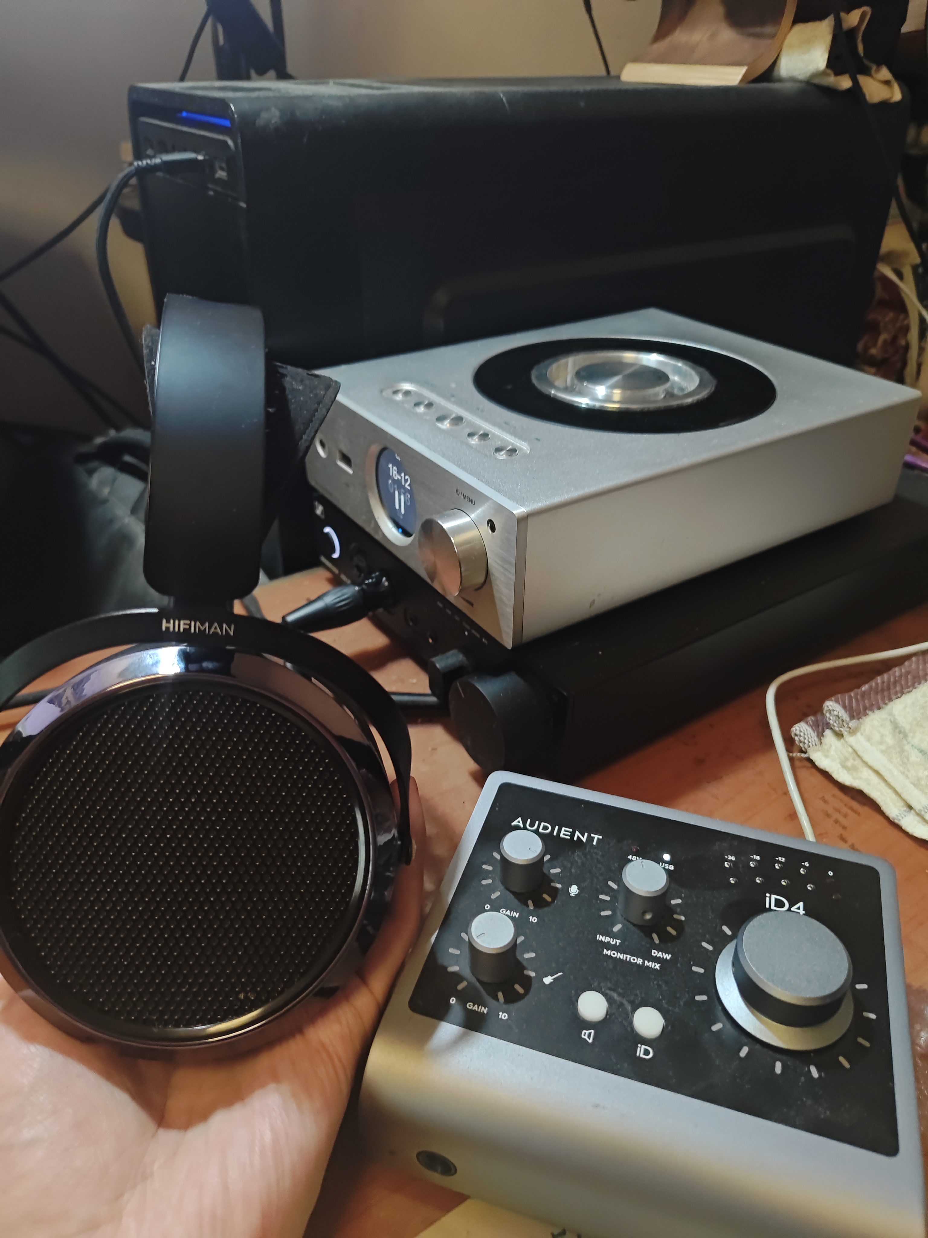 HIFIMAN（海菲曼）HE6 Remastered復(fù)刻版 平板振膜頭戴式耳機(jī)音樂(lè)HIFI耳機(jī) 曬單實(shí)拍圖